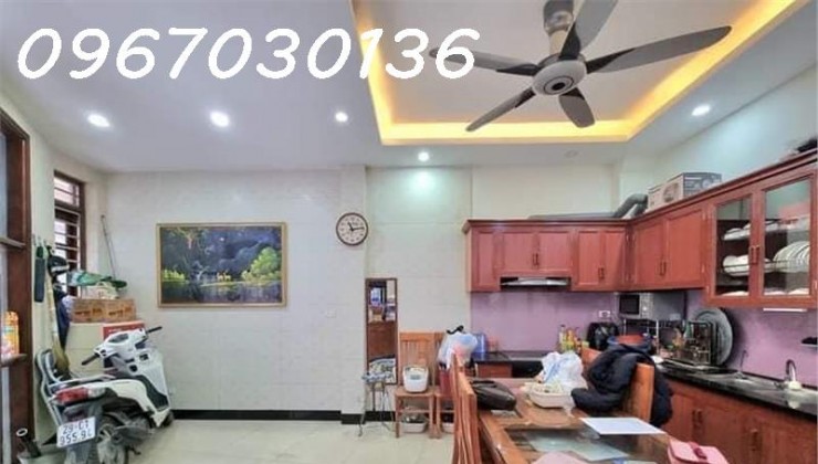 Bán nhà Bùi Xương Trạch – Khương Đình – Thanh Xuân 35m x 5T (Lô góc) Giá 5.05 tỷ. LH: 0967030136